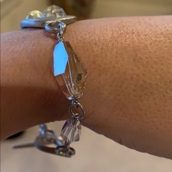 Swarovski matte silver link bracelet w/crystals - Picture 3 of 3